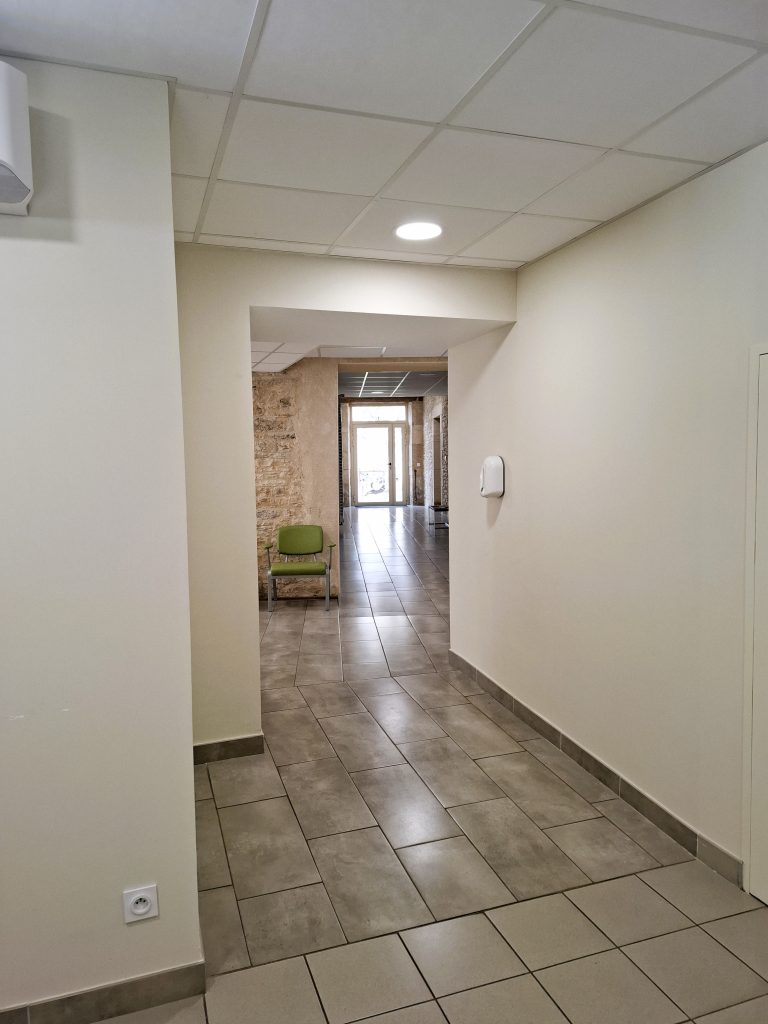 Entrée maison de santé de la ville de Catus